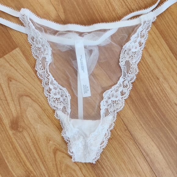 Victoria's Secret Bridal 3 Pc Lingerie Set - Picture 9 of 11